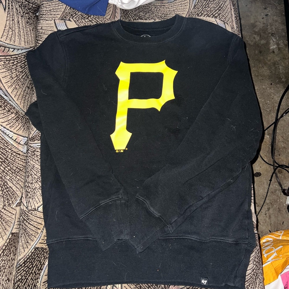 47 Black Sweater with Pirates Logo